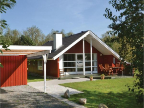 Three-Bedroom Holiday Home in Hemmet